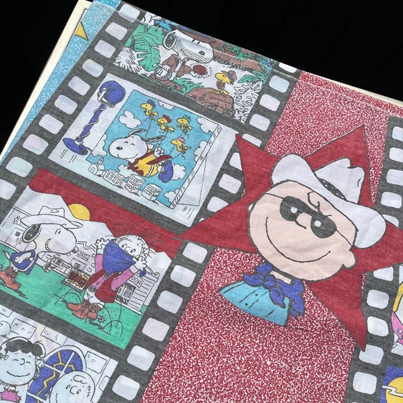 Vintage 80s Snoopy, Charlie Brown & The Peanuts Gang Flat Sheet - Picture 3 of 7